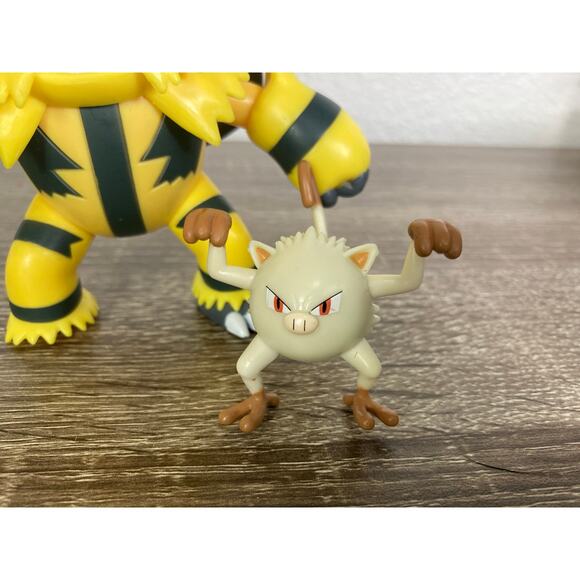 Pokemon Battle Figure Set Electivire & Mankey Articulated Figures 2022 - Picture 4 of 8